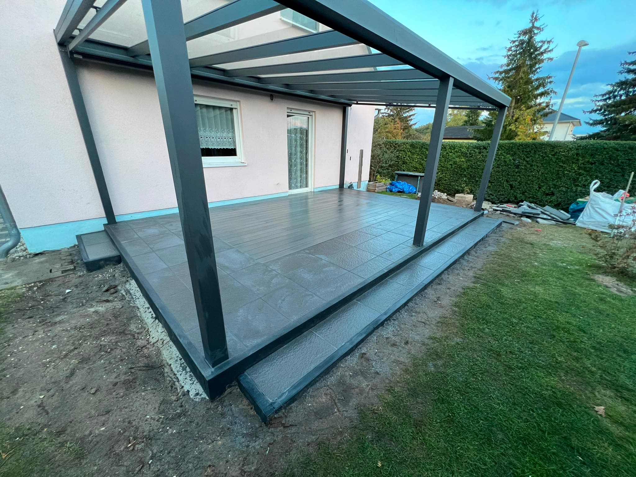 Holzdielen-Terrasse